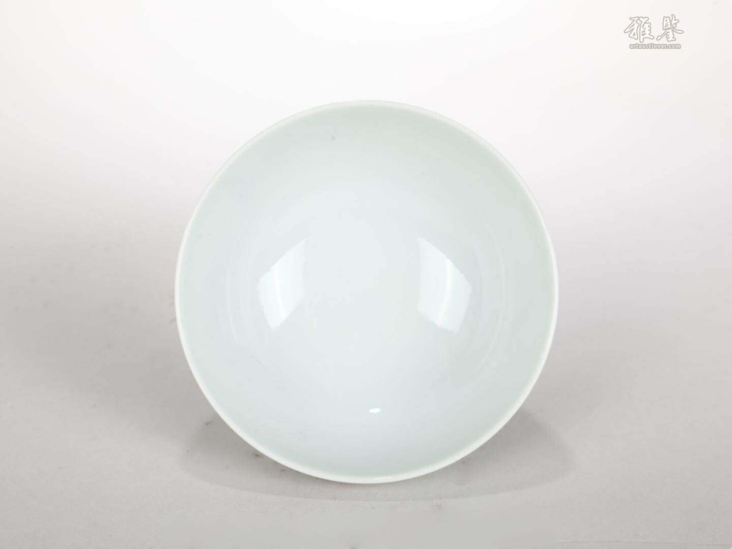 清雍正 粉彩喜上眉梢茶圓
